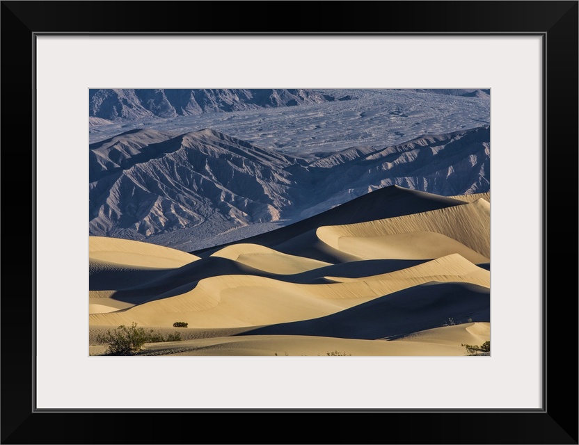 The amazing Mesquite Sand Dunes at Death Valley National Park