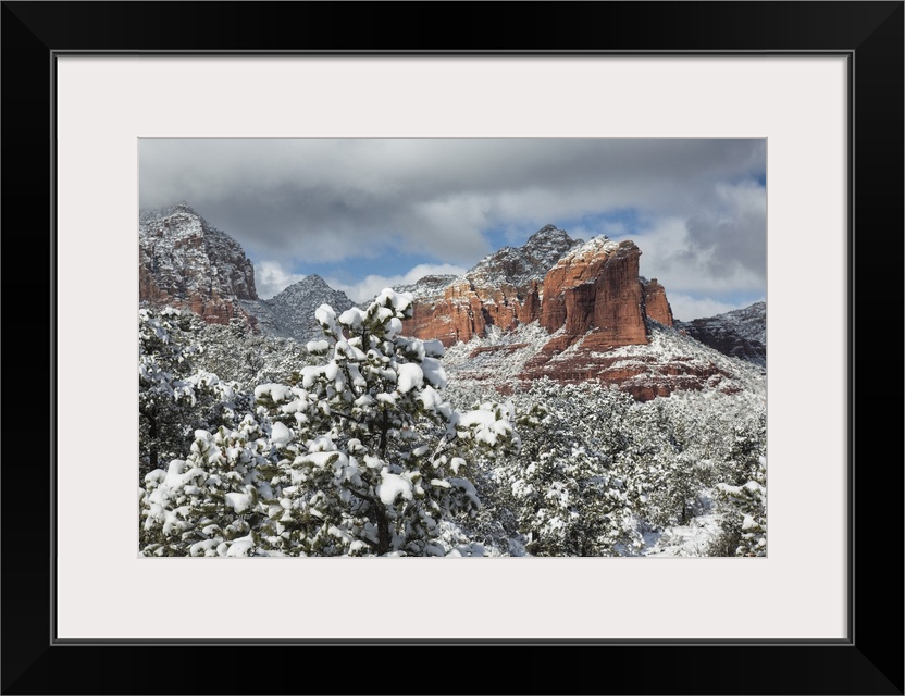 The red rocks of Sedona, Arizona covered in snow.