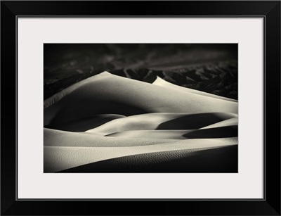 The Stovepipe sand dunes at sunrise, Death Valley National Park