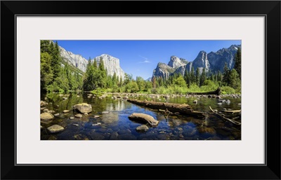 Scenic Panoramic View Of Famous Yosemite Valley, El Capitan Rock, And Merced River