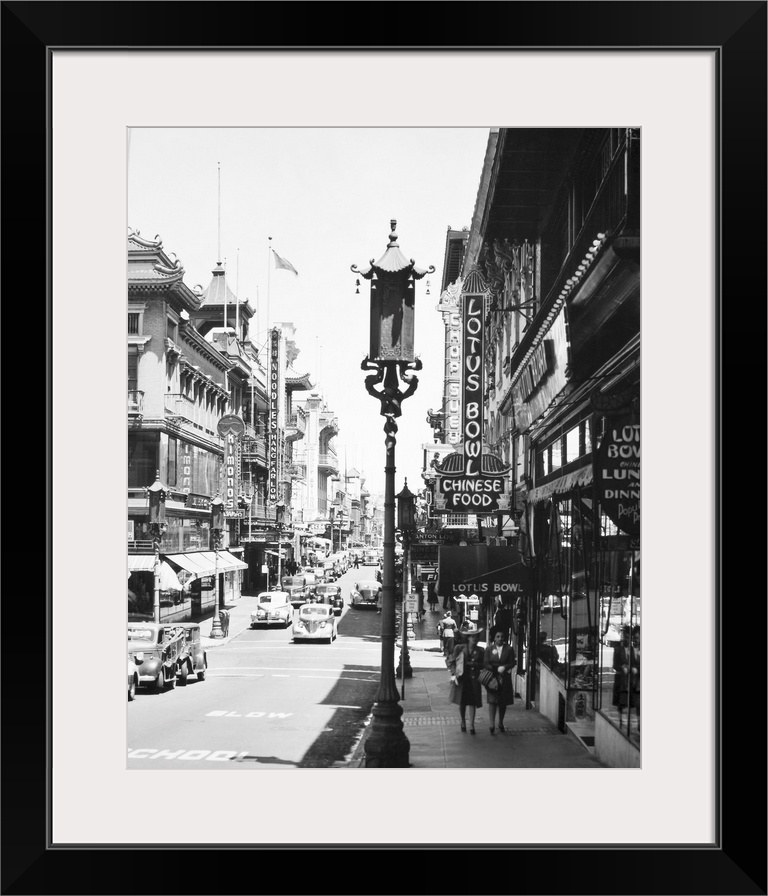 San Francisco, Chinatown. Grant Avenue, the Main Street Of Chinatown In San Francisco, California. Photographed In the 1940S.