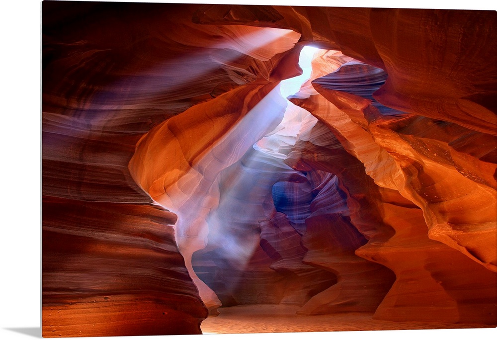 A shaft of light coming through an opening in Antelope Canyon.