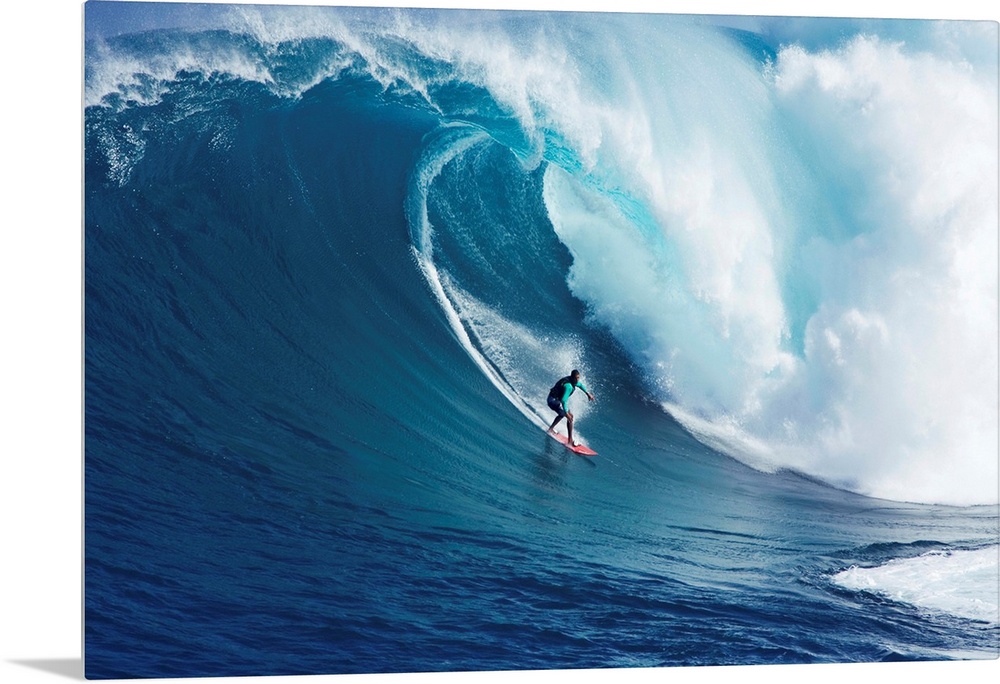 Hawaii, Maui, Yuri Farrant Surfs Huge Wave At Jaws, Aka Peahi