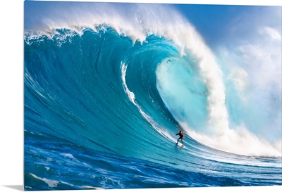 Tow-In Surfer, Peahi (Jaws) Off North Shore Maui, Hawaii
