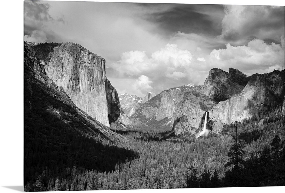 Yosemite Valley from Tunnel View, Yosemite National Park, California