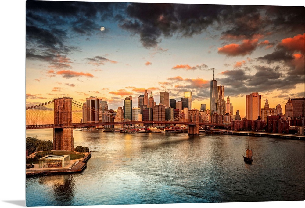 USA, New York City, East River, Manhattan, Brooklyn Bridge, Brooklyn Bridge and Manhattan skyline at sunrise.