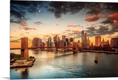 NYC, East River, Manhattan, Brooklyn Bridge at sunrise