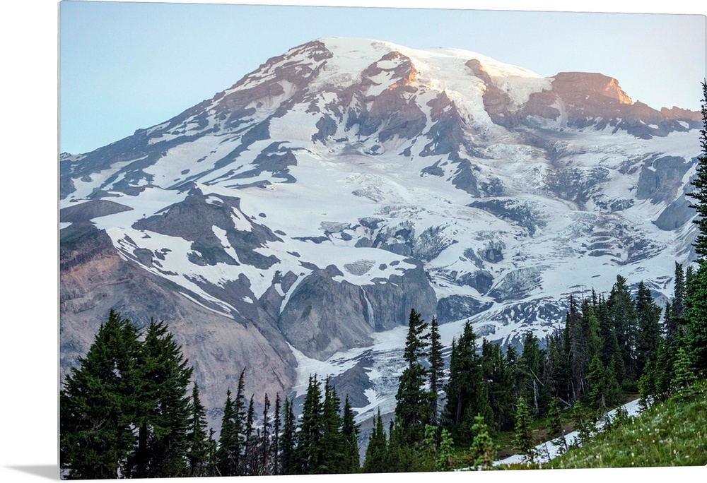 View of Mount Rainier's peak in Mount Rainier National Park, Washington.
