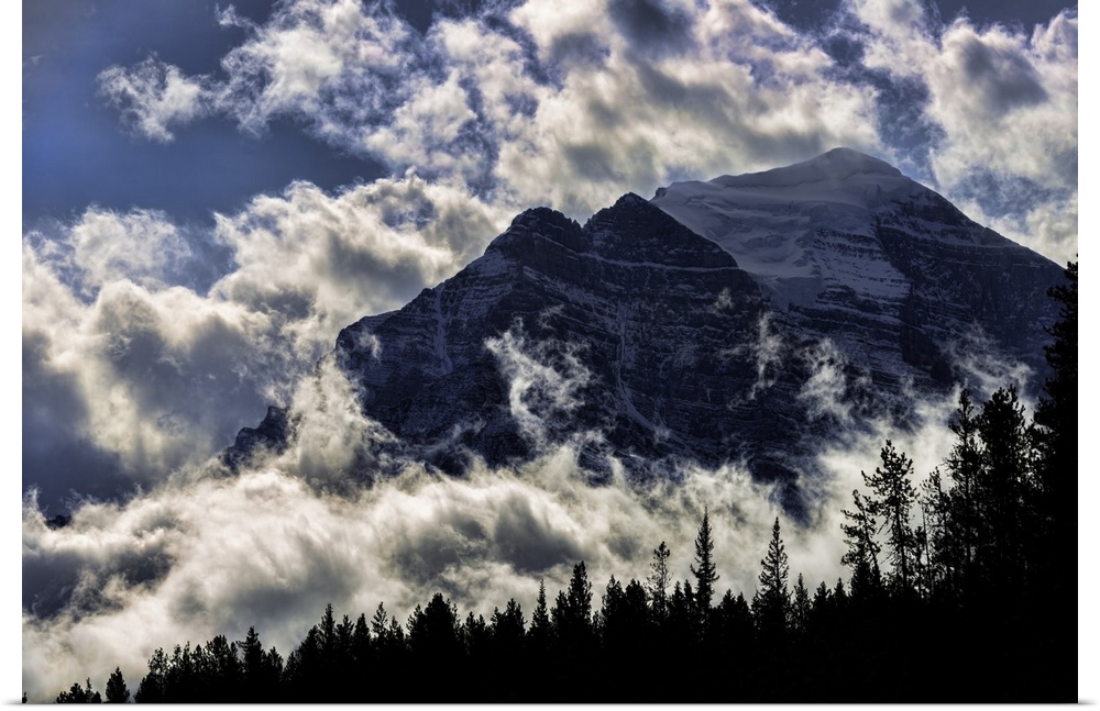 Majestic Peaks in Canada's Banff National Park