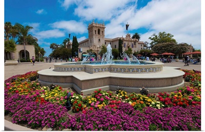 San Diego's colorful Balboa Park and fountains