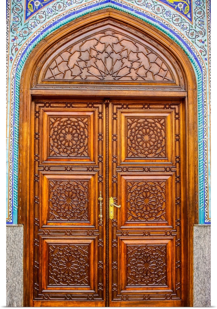 Ali Bin Abi Taleb mosque door.