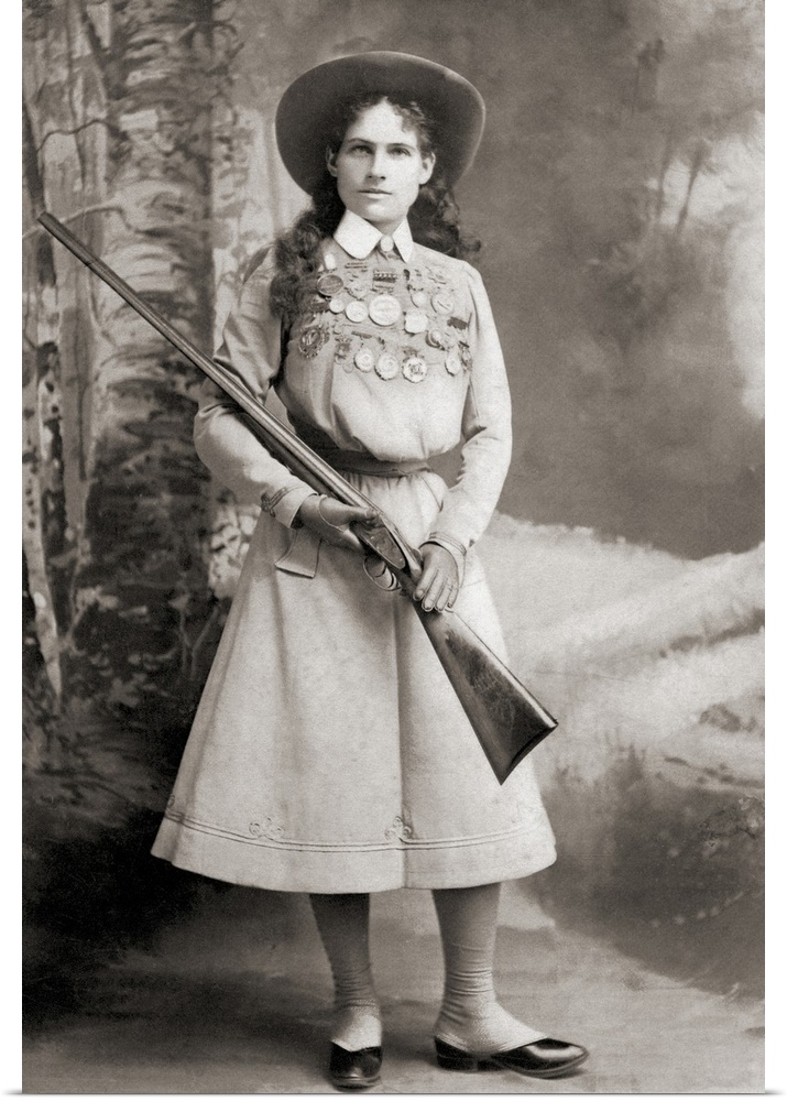 Annie Oakley, 1860 - 1926.  American sharpshooter and exhibition shooter.