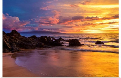 Dramatic Clouds During A Sunset On A Beach, Makena, Maui, Hawaii, USA