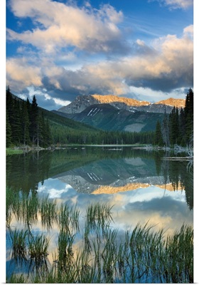 Elbow Lake, Kananaskis Country, Alberta, Canada