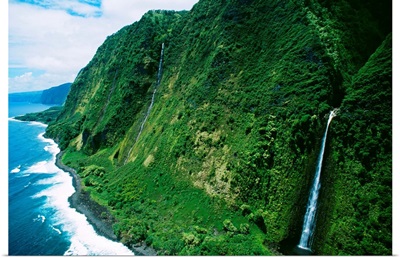 Hawaii, Big Island, Hamakua Coast, Waterfalls Cascade Into The Ocean