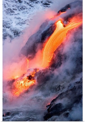 Hawaii, Big Island, Near Kalapana, Pahoehoe Lava Flowing From Kilauea Into Ocean