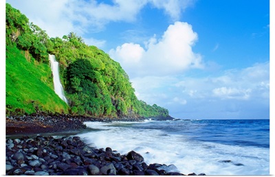 Hawaii, Maui, Hana, Pokupupu Point And Waikani Falls Going Into Ocean