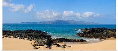 Hawaii, Maui, Wai Beach With Kahoolawe In The Distance