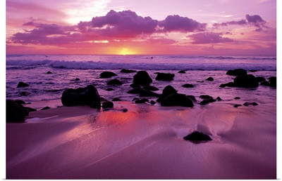 Hawaii, Molokai, West Shore, Sunset On Horizon