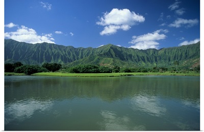 Hawaii, Oahu, Calm Pond In Foreground, Ko'olau Mountains Background