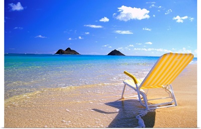 Hawaii, Oahu, Lanikai Beach, Empty Yellow Beach Chair