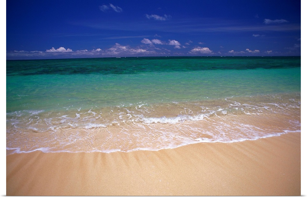 Hawaii, Oahu, Lanikai, Turquoise Shoreline Ocean Calm Day
