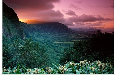 Hawaii, Oahu, Nuuanu Pali State Park, Ko'olau Mountains