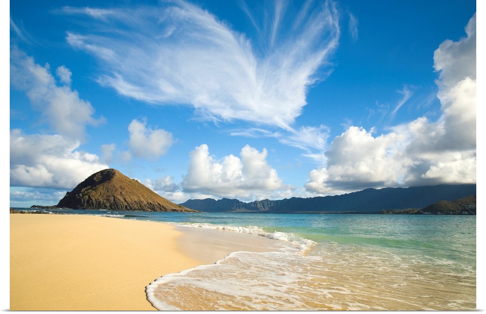 Hawaii, Oahu, View From Beach On Mokulua Islands Towards Waimanalo