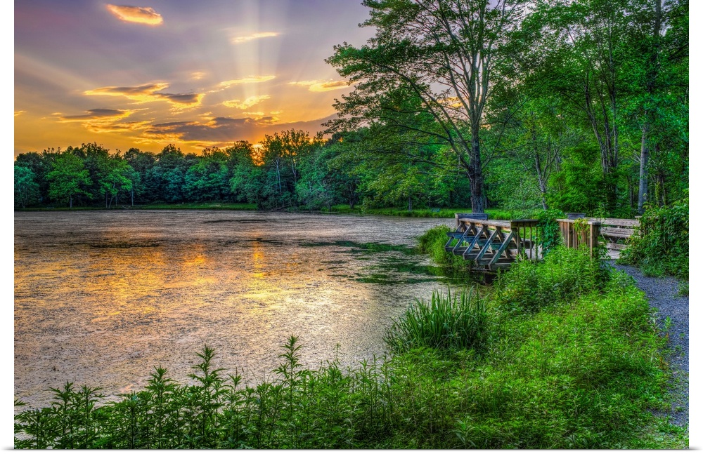 Lakeside sunset, Bushkill, Pennsylvania, USA