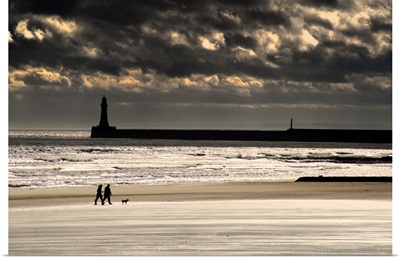 Sandy Beach With Lighthouse And Groyne, Sunderland, Tyne And Wear, England
