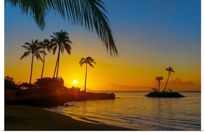 Sunrise At Kahala Beach, Wai'alae Beach Park, Oahu, Hawaii