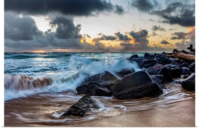 Sunrise Through The Clouds Over The Pacific Ocean, Lydgate Beach, Kapaa, Kauai, Hawaii