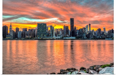 Sunset over Manhattan, Gantry Plaza, Long Island City, New York