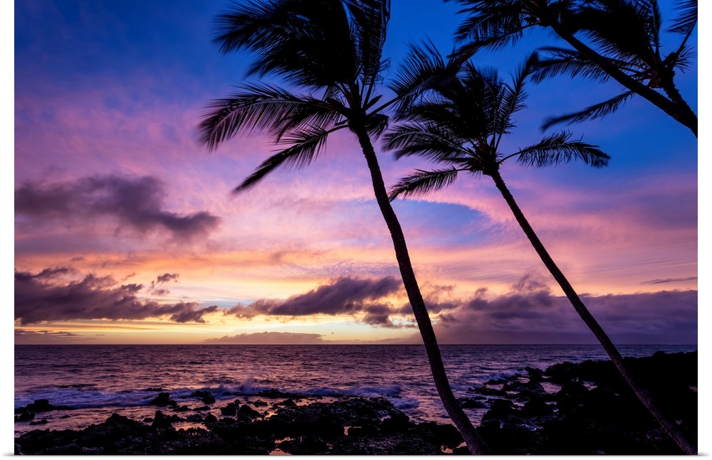 Sunset view from Wailea coast; Wailea, Maui, Hawaii, United States of America