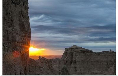 The Sun Rises Over Badlands National Park, South Dakota