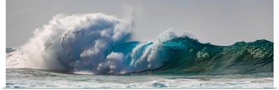 Tropical Ocean Waves Crashing And Splashing Off The Na Pali Coast; Kauai, Hawaii