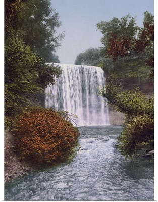 Minnehaha Falls from Below