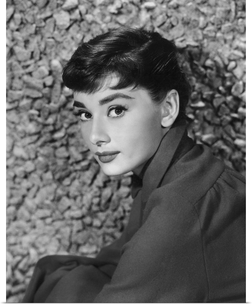 Audrey Hepburn en 1954 American actress Audrey Hepburn in 1954