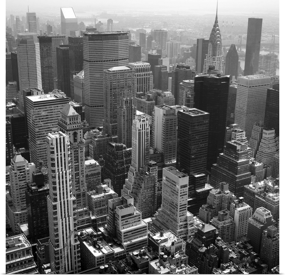 Black and white photo of New York.