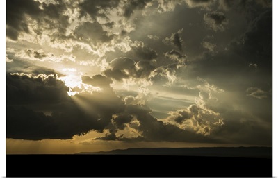 Africa, Kenya, Maasai Mara National Reserve, storm cloud at sunset