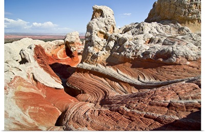 Arizona, Vermilion Cliffs, red and white sandstone formations at White Pocket