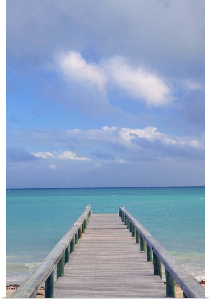 BAHAMAS-Grand Bahama Island-Eastern Side:.Barbary Beach-.Pier View