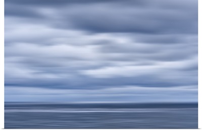 California, San Diego, View of blurred clouds over Pacific Ocean