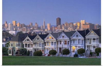 California, San Francisco, famous view of the city from Alamo Square Park