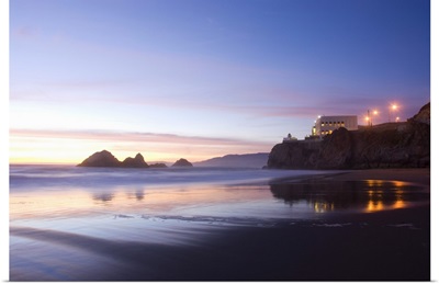 California, San Francisco, Golden Gate National Recreation Area, cliff house at sunset