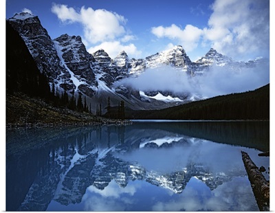 Canada, Alberta, Banff National Park, Lake Moraine, Valley of Ten Peaks