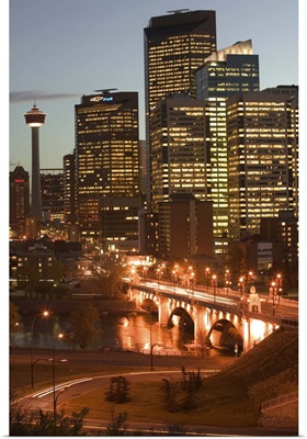 Canada, Alberta, Calgary, Downtown Calgary and bridge