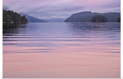 Canada, British Columbia, Calvert Island, Sunset reflections on water