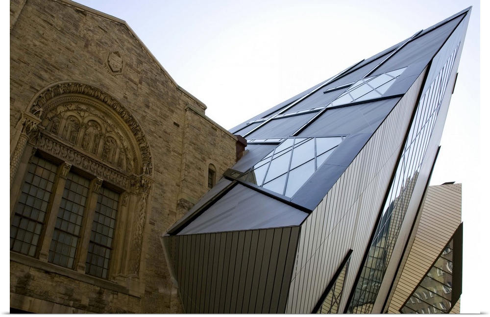 Canada, Ontario, Toronto.  Royal Ontario Museum with the modern addition built into the original structure. Credit as: Wen...