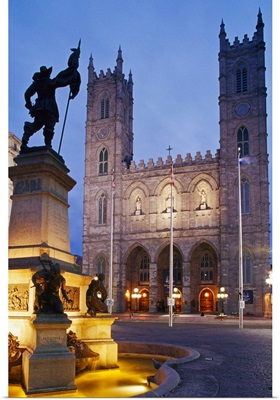 Canada, Quebec, Montreal, Place d'Armes Square, Notre-Dame Basilica